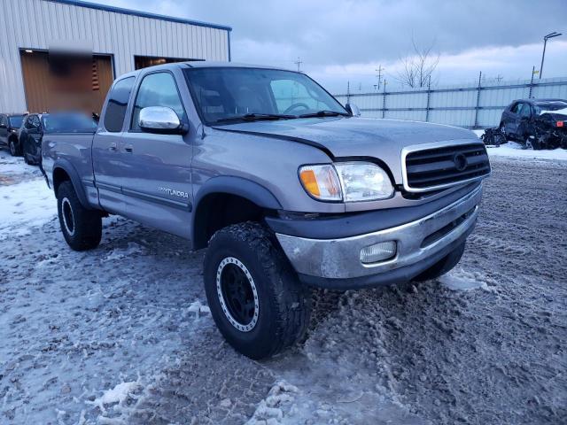 Salvage cars for sale from Copart Appleton, WI: 2002 Toyota Tundra ACC