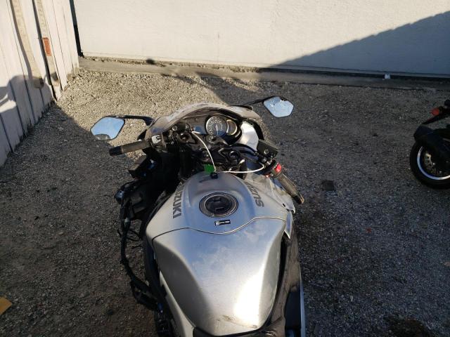 2022 SUZUKI GSX1300 RR JS1EJ11BXN7100883