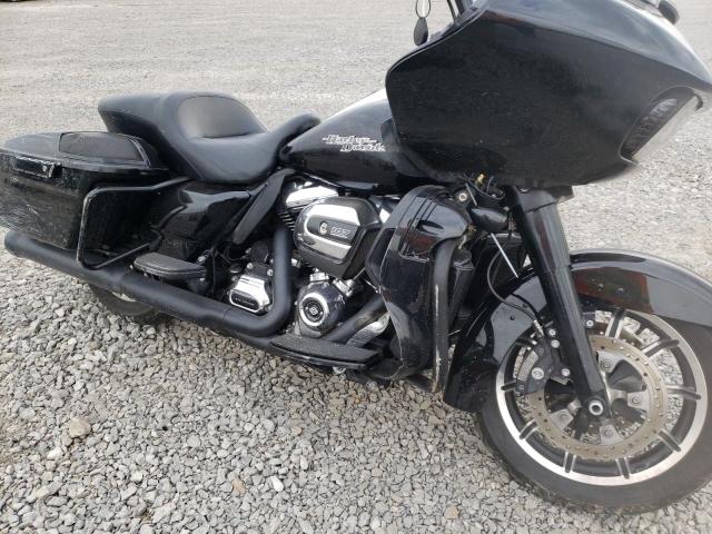2017 HARLEY-DAVIDSON FLTRU 1HD1KGD17HB632194
