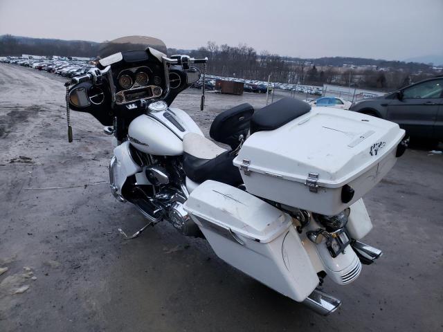 2008 HARLEY-DAVIDSON FLHX 1HD1KB4158Y612350