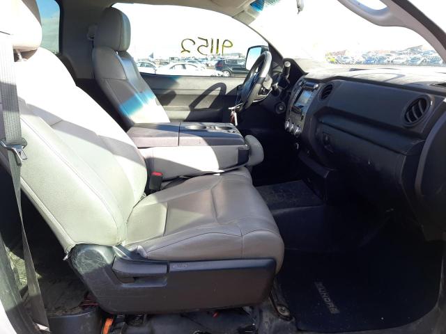 2017 TOYOTA TUNDRA SR 5TFNY5F17HX224154
