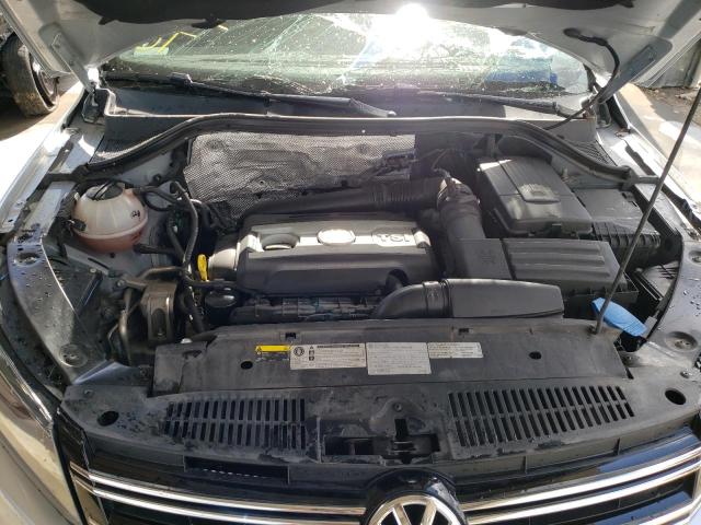 2017 VOLKSWAGEN TIGUAN SPO WVGTV7AX4HK013011