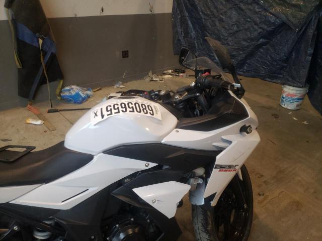 2018 SUZUKI GSX250R LC6DN11A5J1102062