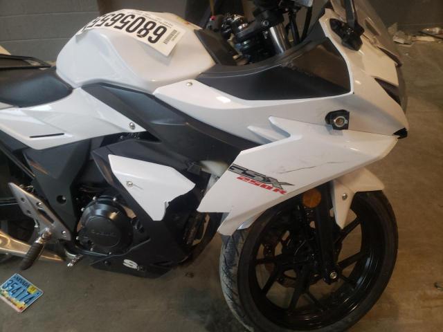 2018 SUZUKI GSX250R LC6DN11A5J1102062
