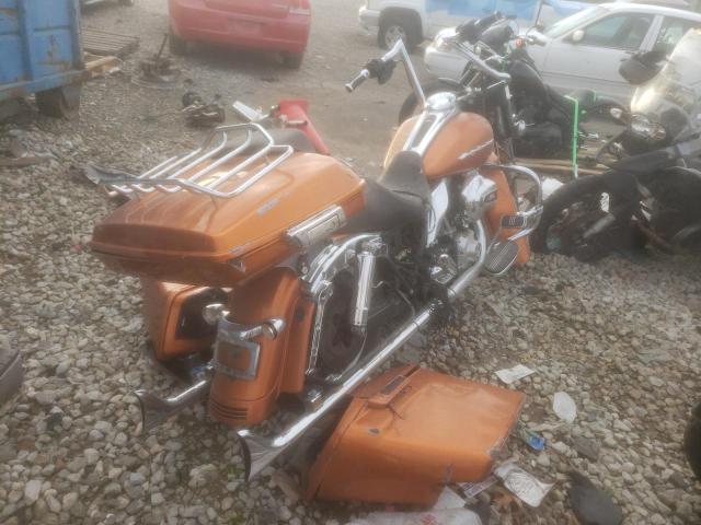 2014 HARLEY-DAVIDSON FLHX 1HD1KBM17EB621842