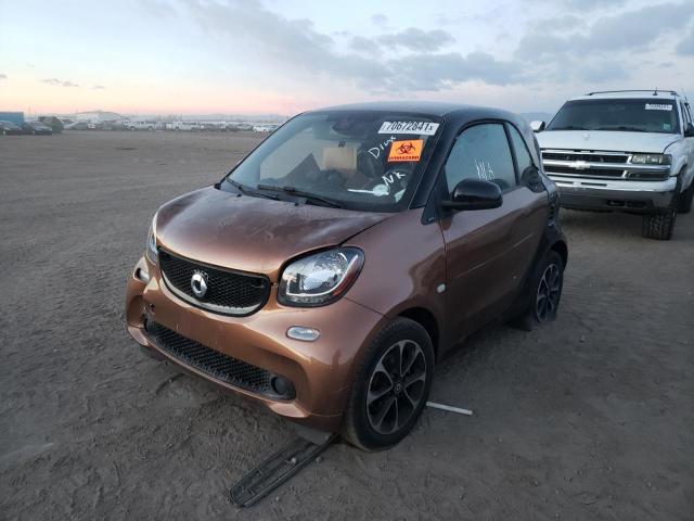 VIN WMEFJ5DA2GK068663 2016 Smart Fortwo no.2