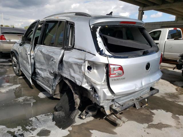 2017 VOLKSWAGEN TIGUAN SPO WVGTV7AX4HK013011