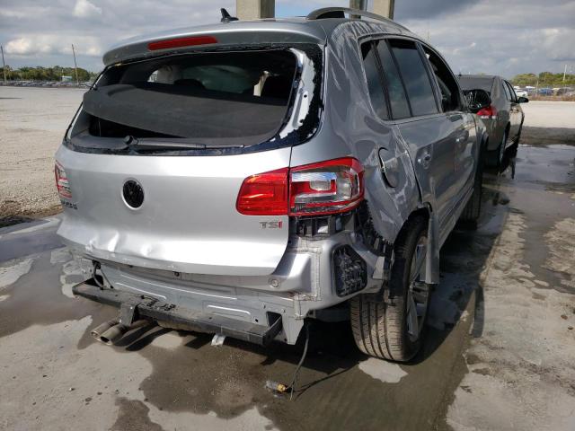 2017 VOLKSWAGEN TIGUAN SPO WVGTV7AX4HK013011