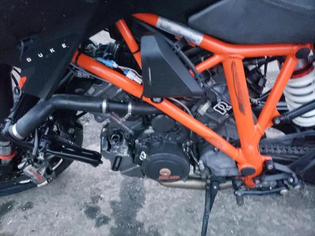 2015 KTM 1290 SUPER VBKV39405FM922873