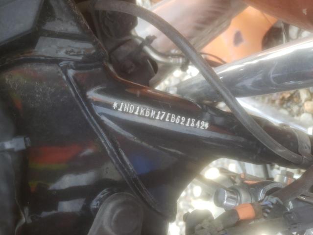 2014 HARLEY-DAVIDSON FLHX 1HD1KBM17EB621842