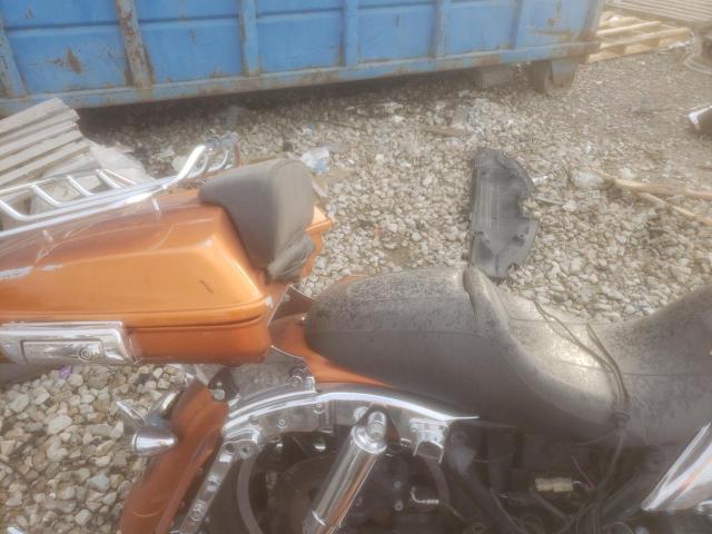 2014 HARLEY-DAVIDSON FLHX 1HD1KBM17EB621842