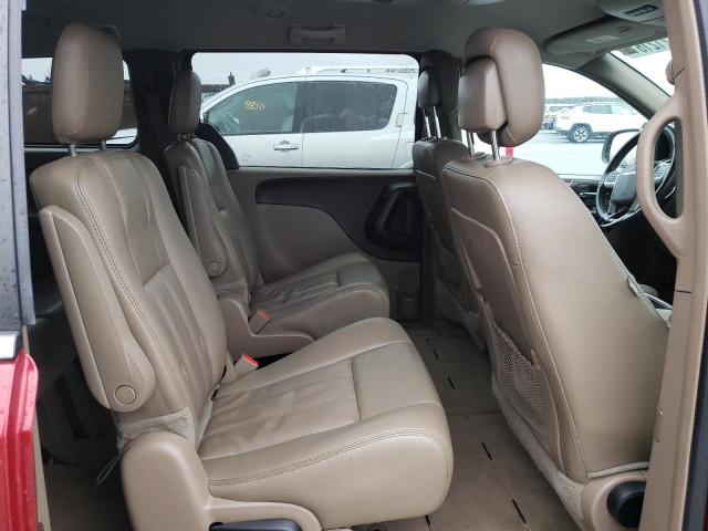 2016 CHRYSLER TOWN & COU - 2C4RC1BG7GR246185