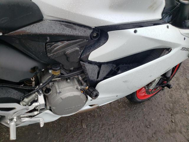 2016 DUCATI SUPERBIKE ZDM14B1W9GB002131