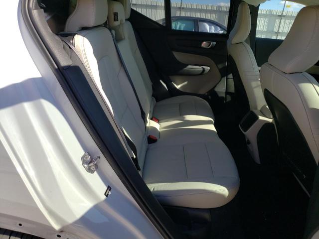 2022 VOLVO XC40 T5 MO YV4162UK0N2652698