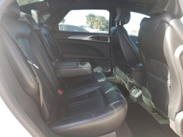 2017 LINCOLN MKZ PREMIE 3LN6L5A98HR605340