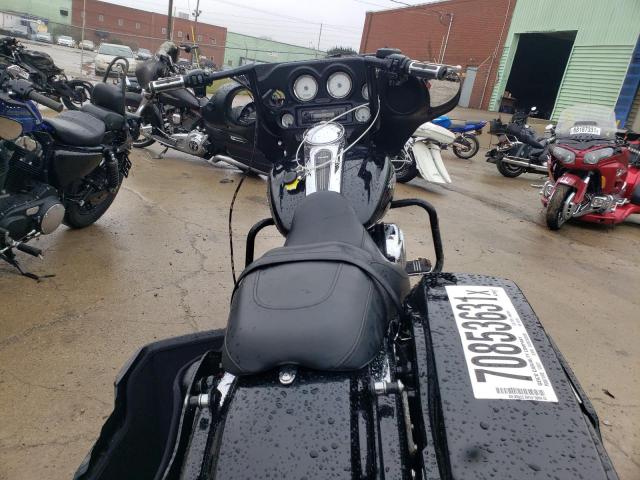 2011 HARLEY-DAVIDSON FLHX 1HD1KBM14BB655264