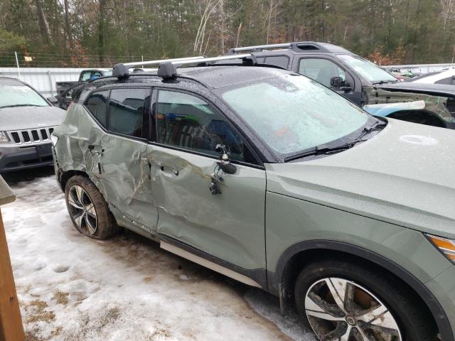 2021 VOLVO XC40 RECHA YV4ED3UR6M2553697