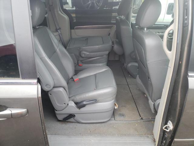 2010 VOLKSWAGEN ROUTAN SE 2V4RW3D13AR245964