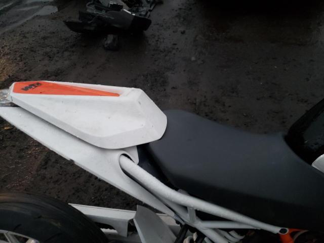 2018 KTM 390 DUKE MD2JPJ401JC257274