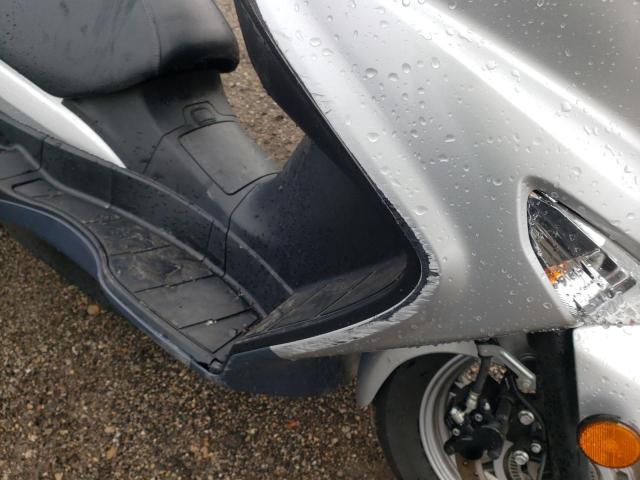 2014 SUZUKI UH200 MLCCH41A6E1600353