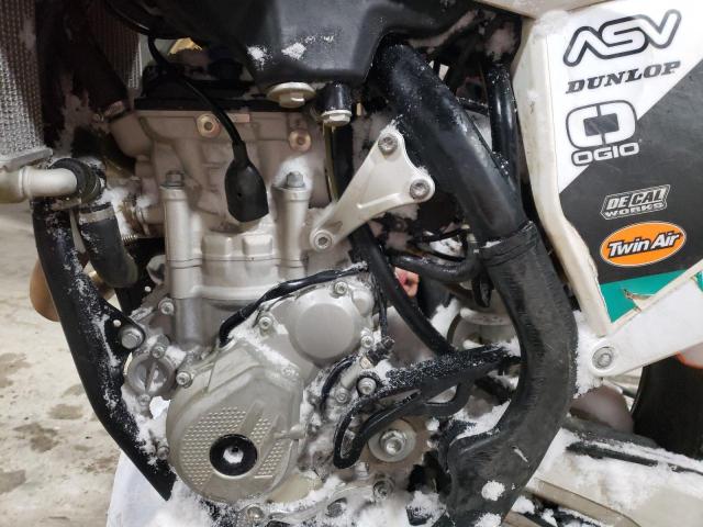 2021 KTM 250 SX-F VBKSXK435MM149120