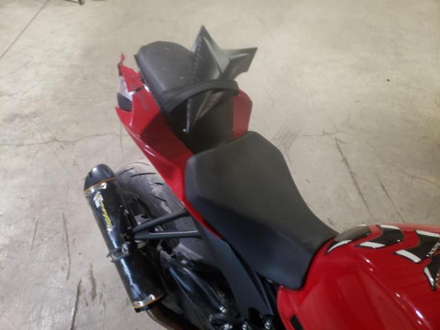 2016 SUZUKI GSX-R600 JS1GN7FA9G2100101