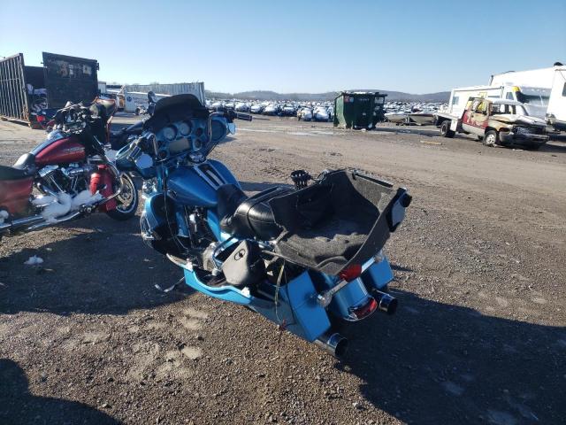 2011 HARLEY-DAVIDSON FLHTCU 1HD1FC417BB635651