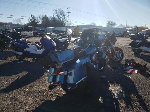 2011 HARLEY-DAVIDSON FLHTCU 1HD1FC417BB635651