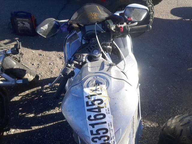 2020 YAMAHA YZFR3 A MH3RH18Y3LK004764
