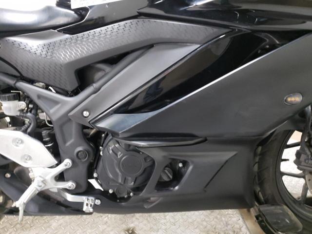 2021 YAMAHA YZFR3 A MH3RH18Y7MK006115