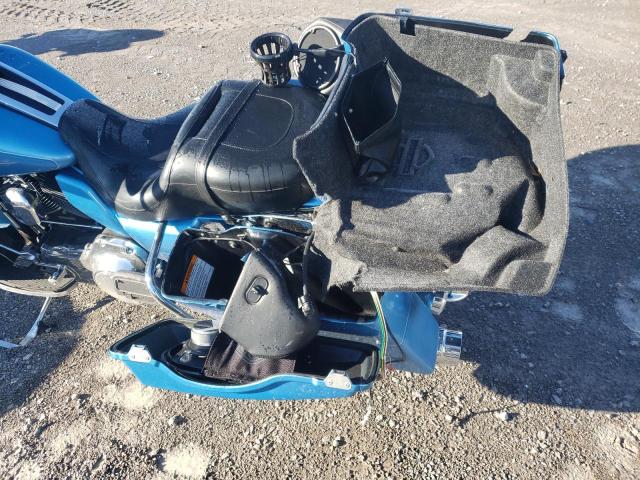 2011 HARLEY-DAVIDSON FLHTCU 1HD1FC417BB635651