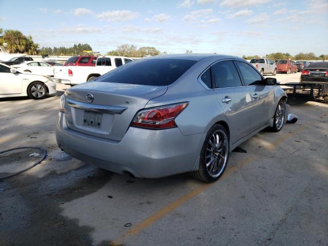 Фото: 1N4AL3AP2FC572676 - 4