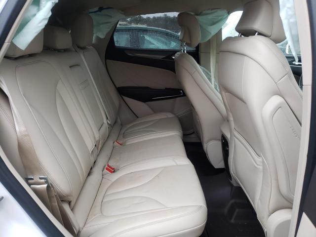 2017 LINCOLN MKC PREMIE 5LMCJ1D90HUL32171