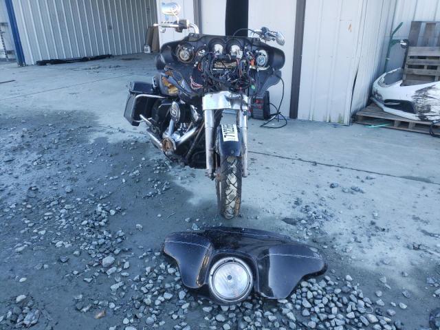 2011 HARLEY-DAVIDSON FLHTCU 1HD1FC410BB650654