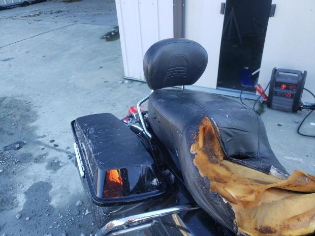 2011 HARLEY-DAVIDSON FLHTCU 1HD1FC410BB650654