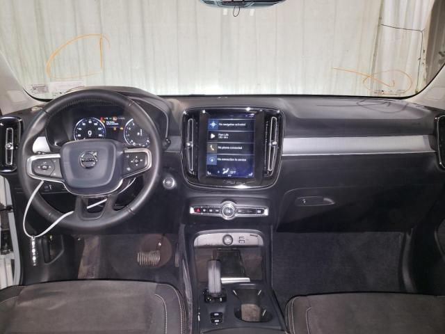 2020 VOLVO XC40 T5 MO YV4162UK0L2243131