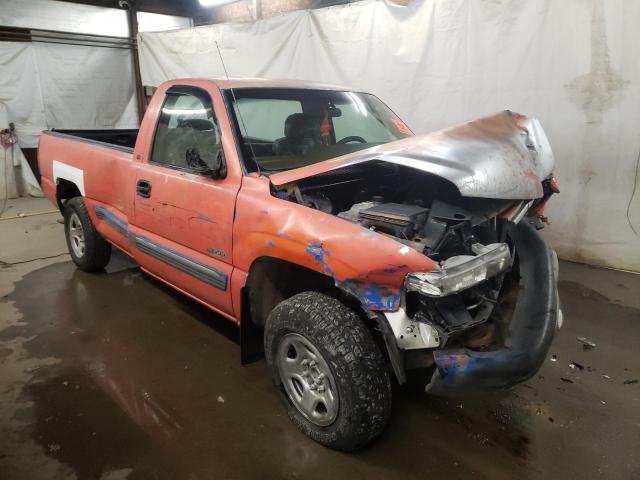 Salvage cars for sale from Copart Ebensburg, PA: 2000 Chevrolet Silverado