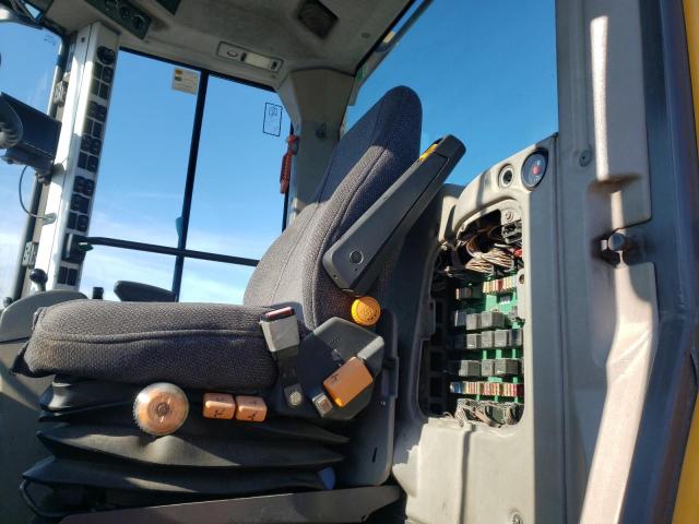 2010 VOLVO L90F L90FC27356