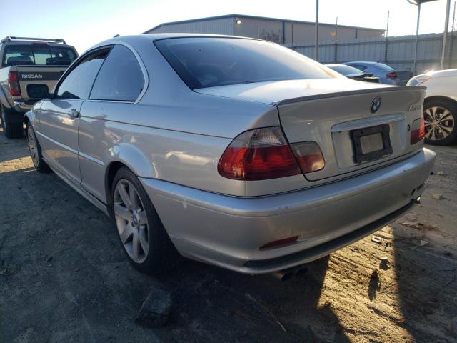 2002 BMW 325 CI - Right Front View