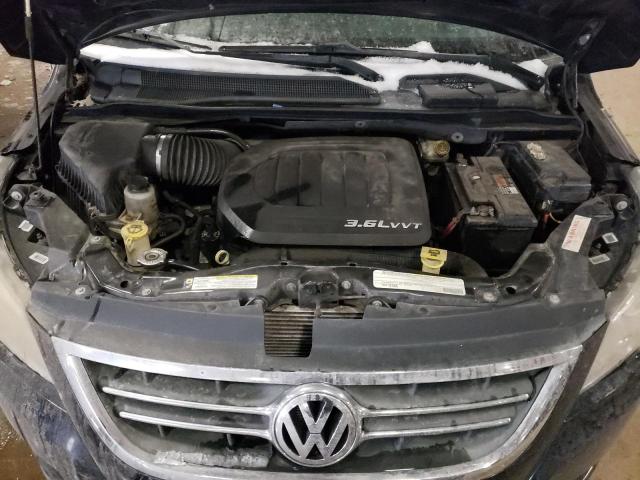 2011 VOLKSWAGEN ROUTAN SE 2V4RW3DG8BR636470