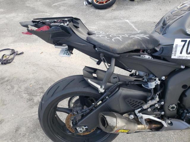 2019 YAMAHA YZFR6 JYARJ28E4KA004402
