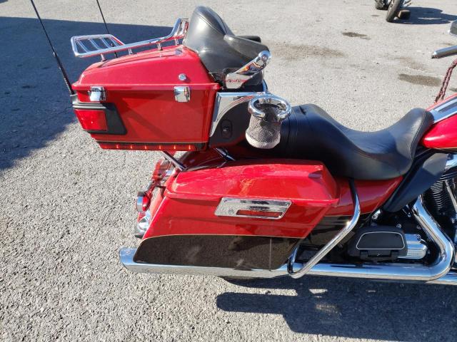 2011 HARLEY-DAVIDSON FLHTK 1HD1KEM1XBB671647