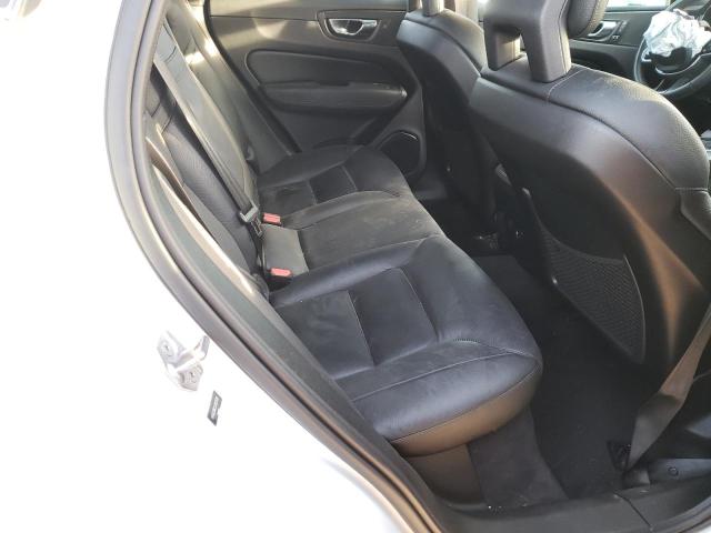 2018 VOLVO XC60 T6 MO YV4A22RK3J1023599