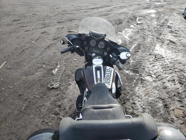2011 HARLEY-DAVIDSON FLHTCUTG 1HD1MAM17BB850392