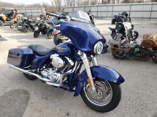Salvage motorcycles for sale at York Haven, PA auction: 2006 Harley-Davidson Flhxi