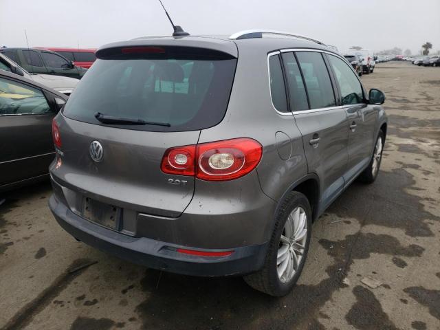 2011 VOLKSWAGEN TIGUAN WVGAV7AXXBW545967