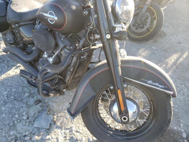 2018 HARLEY-DAVIDSON FLHCS HERI 1HD1YBK10JC083457