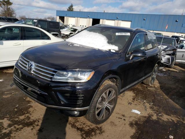 2017 VOLKSWAGEN TOUAREG WO WVGRF7BP9HD000135