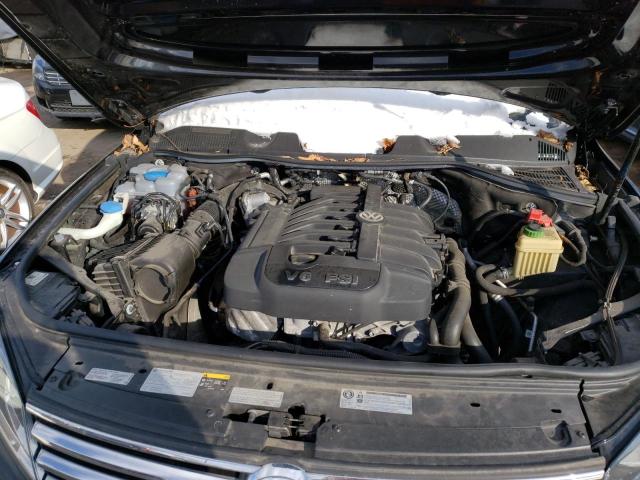 2017 VOLKSWAGEN TOUAREG WO WVGRF7BP9HD000135