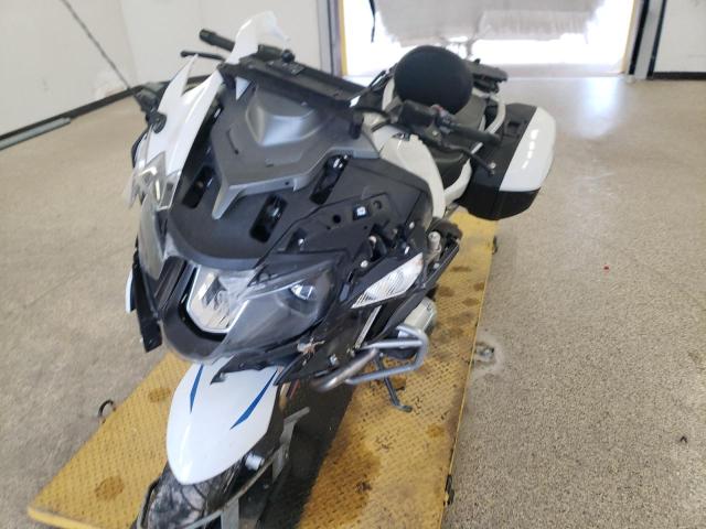 2017 BMW R1200 RT WB10A1301HZ399925